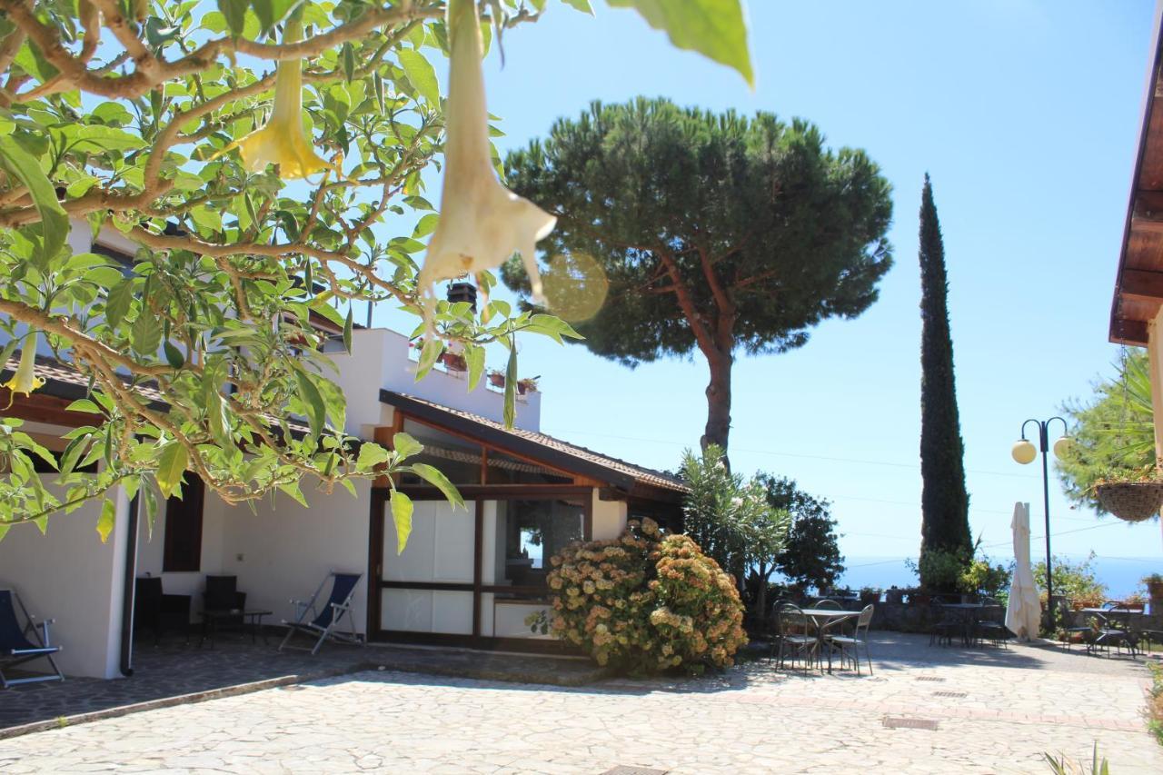 Villa Incanto B&B Caprioli Extérieur photo