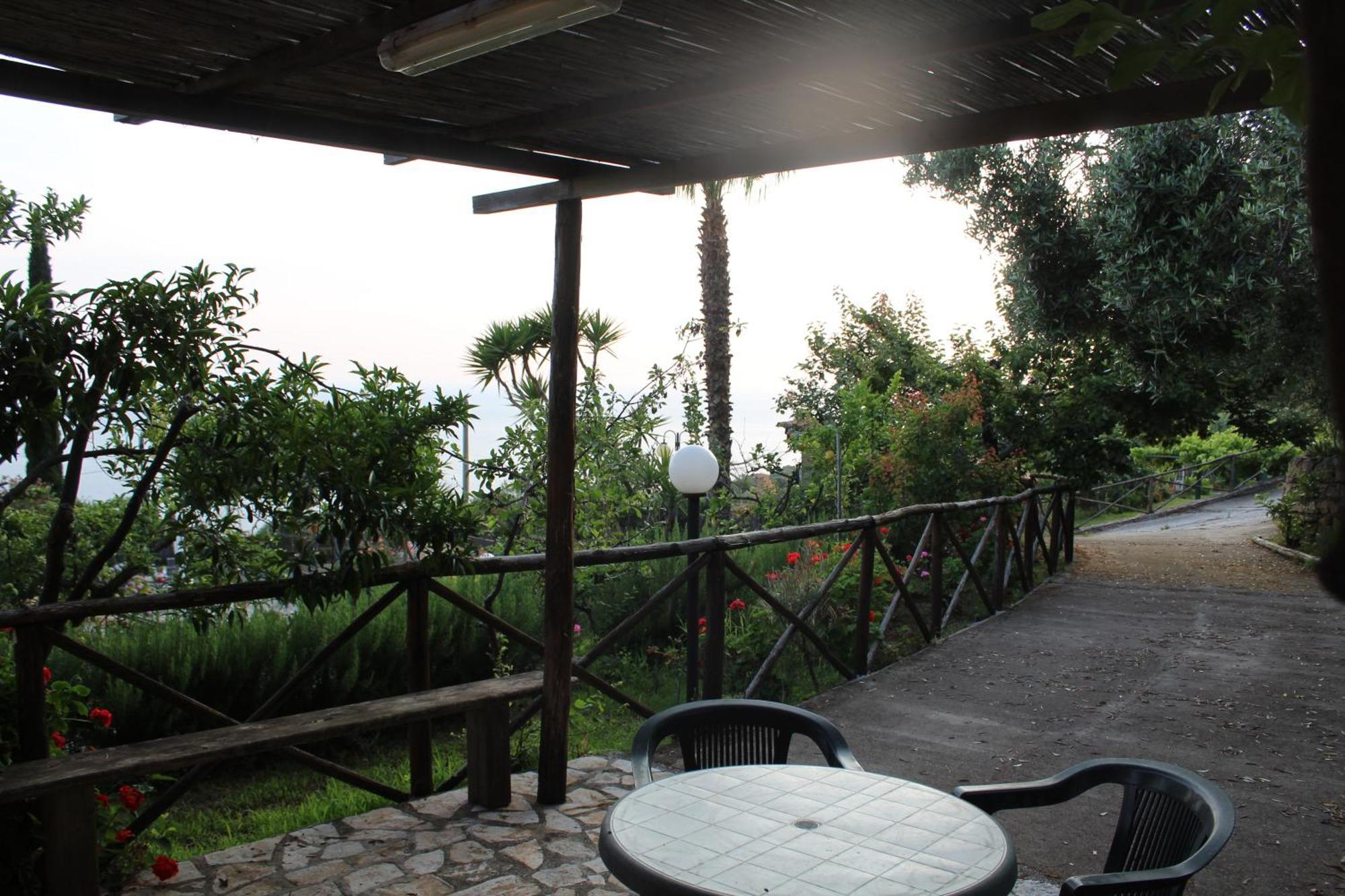 Villa Incanto B&B Caprioli Extérieur photo